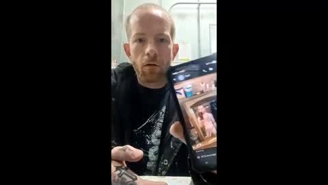 Snapshot of j20261992 chatting on April 21, 3:02 am j20261992 online show from April 21, 3:02 am