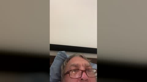 j676684 online show from April 3, 8:29 pm