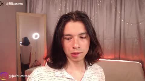Snapshot of j_a_x_x_x_o_n chatting on June 9, 12:17 pm Hey im Jaxxxon check my info online show from June 9, 12:17 pm