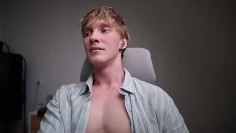 Danny online show from April 25, 9:12 pm