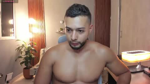 Snapshot of j_calix chatting on June 15, 10:23 pm Calix Independient model Insta and twt Calixsnake online show from June 15, 10:23 pm