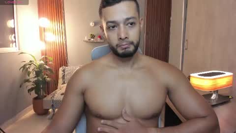 Snapshot of j_calix chatting on June 21, 8:55 pm Calix Independient model Insta and twt Calixsnake online show from June 21, 8:55 pm