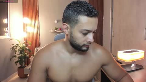 Snapshot of j_calix chatting on June 26, 1:21 am Calix Independient model Insta and twt Calixsnake online show from June 26, 1:21 am