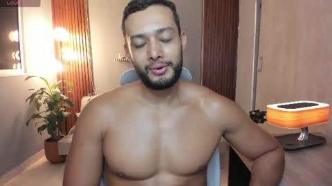 Snapshot of j_calix chatting on July 2, 12:21 am Calix Independient model Insta and twt Calixsnake online show from July 2, 12:21 am