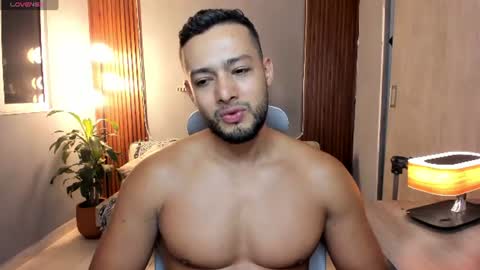 Snapshot of j_calix chatting on July 21, 10:34 pm Calix Independient model Insta and twt Calixsnake online show from July 21, 10:34 pm