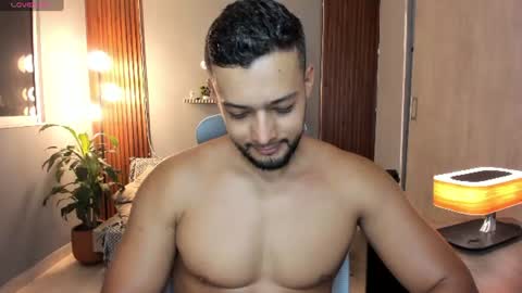 Snapshot of j_calix chatting on July 22, 10:01 pm Calix Independient model Insta and twt Calixsnake online show from July 22, 10:01 pm