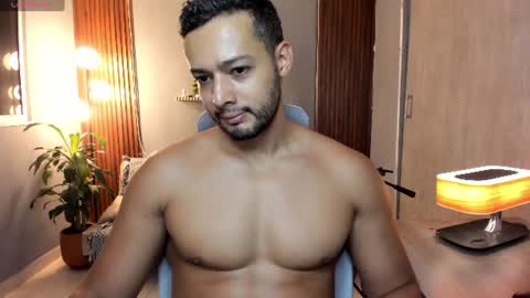 Snapshot of j_calix chatting on July 30, 1:48 am Calix Independient model Insta and twt Calixsnake online show from July 30, 1:48 am