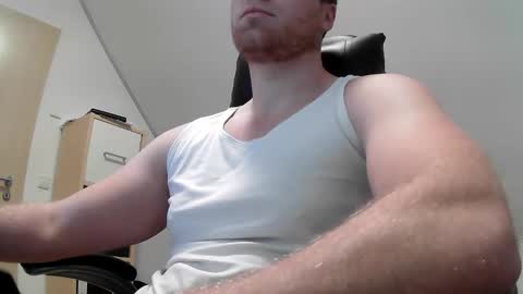 here4y online show from October 30, 3:13 pm