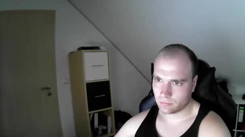 here4y online show from November 15, 10:56 am