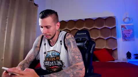 Snapshot of j_king__ chatting on June 10, 7:57 pm J King online show from June 10, 7:57 pm