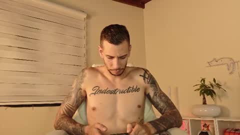 Snapshot of j_king__ chatting on July 8, 12:42 pm J King online show from July 8, 12:42 pm
