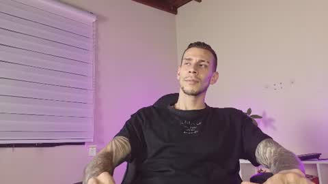 Snapshot of j_king__ chatting on July 28, 3:02 am J King online show from July 28, 3:02 am