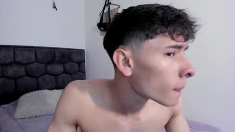 Noah online show from January 14, 3:26 pm