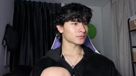 Noah online show from January 8, 11:12 am