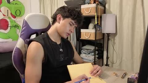 Noah online show from March 15, 3:51 pm