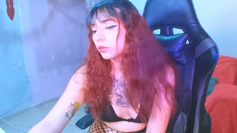 Snapshot of jaadee18 chatting on January 25, 2:58 am jade 18 online show from January 25, 2:58 am