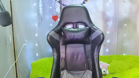 Snapshot of jaadee18 chatting on February 26, 11:48 pm jade 18 online show from February 26, 11:48 pm