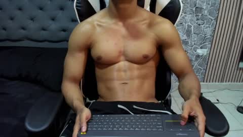 Snapshot of jace_parker chatting on April 2, 8:39 pm jace_parker online show from April 2, 8:39 pm