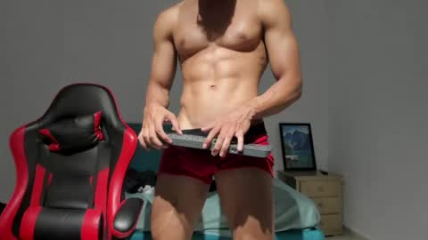 Snapshot of jace_parker chatting on April 25, 5:32 am jace_parker online show from April 25, 5:32 am