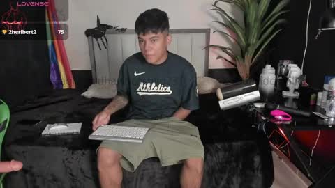 Snapshot of jack_castell chatting on May 30, 12:08 am JACK CASTELL online show from May 30, 12:08 am