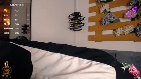 Snapshot of jack_frosst_ chatting on May 6, 1:05 pm JACK online show from May 6, 1:05 pm