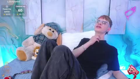 Snapshot of jack_frosst_ chatting on May 14, 12:45 pm JACK online show from May 14, 12:45 pm