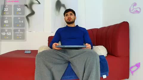 Snapshot of jack_hills2 chatting on July 2, 12:22 pm online show from July 2, 12:22 pm