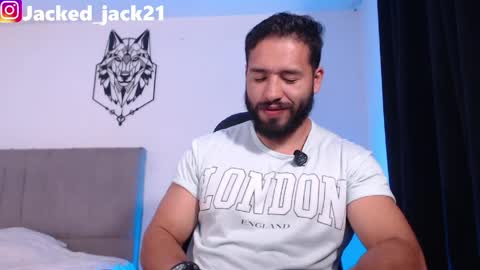 Snapshot of jack_master_muscle chatting on June 6, 11:42 pm jack and leah online show from June 6, 11:42 pm