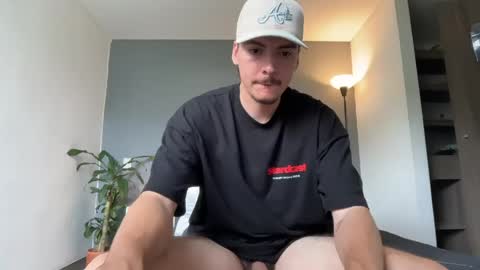Snapshot of jack_norizz chatting on May 11, 2:45 pm INDEPENDENT MODEL online show from May 11, 2:45 pm