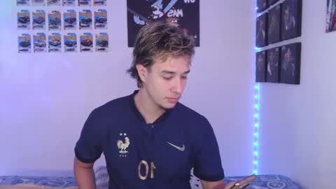 J online show from October 31, 3:13 pm