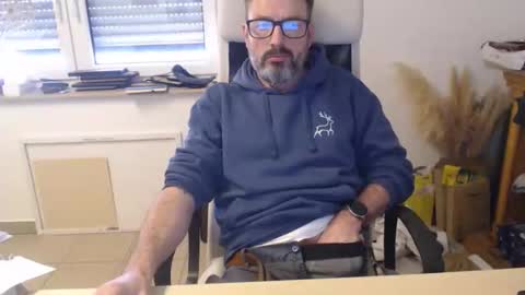 Snapshot of jackbauer9999 chatting on March 19, 1:59 pm jackbauer9999 online show from March 19, 1:59 pm