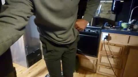 Snapshot of jackboys16 chatting on November 7, 4:45 am Dess online show from November 7, 4:45 am