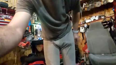 Snapshot of jackboys16 chatting on March 1, 6:04 am Dess online show from March 1, 6:04 am