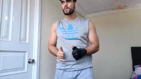 Snapshot of jackecuador chatting on May 6, 6:46 pm Jack online show from May 6, 6:46 pm