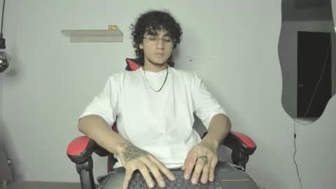 Snapshot of jackestaylor chatting on November 10, 5:17 am Jackes Taylor online show from November 10, 5:17 am