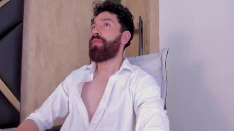 Snapshot of jackfoden01 chatting on October 31, 5:19 am Jack Foden online show from October 31, 5:19 am