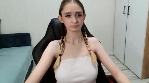 Snapshot of jackie__morgan chatting on December 2, 12:07 pm jackie__morgan online show from December 2, 12:07 pm