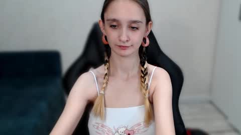 Snapshot of jackie__morgan chatting on December 27, 1:22 am jackie__morgan online show from December 27, 1:22 am