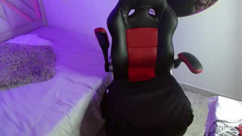 Jackie online show from March 17, 8:01 pm