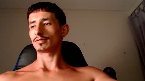 Snapshot of jackk_ho chatting on July 17, 6:35 pm Jack online show from July 17, 6:35 pm