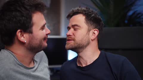 Snapshot of jackoffdude85 chatting on December 8, 11:40 pm Colten Carter online show from December 8, 11:40 pm