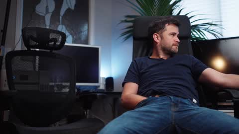 Snapshot of jackoffdude85 chatting on December 15, 10:58 pm Colten Carter online show from December 15, 10:58 pm