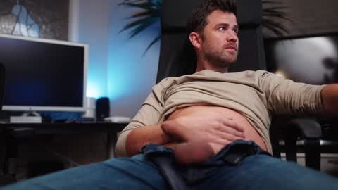 Snapshot of jackoffdude85 chatting on December 21, 7:35 am Colten Carter online show from December 21, 7:35 am