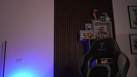 JC online show from February 5, 6:26 pm