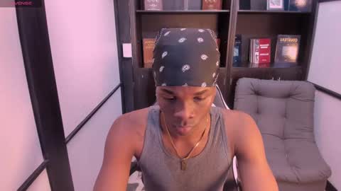 Snapshot of jacksonmuller_ chatting on November 19, 1:44 pm Jackson online show from November 19, 1:44 pm