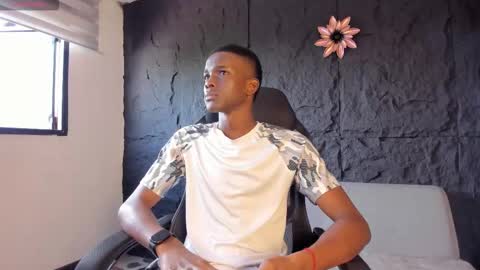 Snapshot of jacksonmuller_ chatting on November 25, 1:00 pm Jackson online show from November 25, 1:00 pm