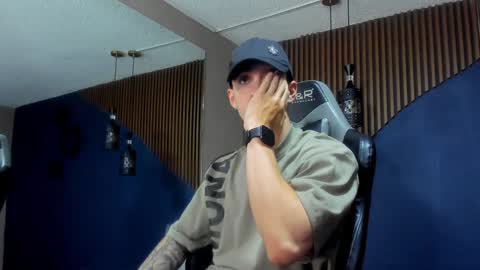 Jackson Olsen online show from January 24, 6:04 pm