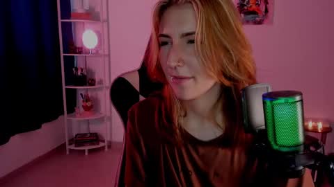 Linda Sofia help me get to 100 thumbs up online show from January 17, 9:50 pm