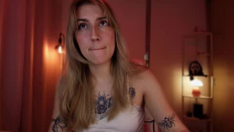 Linda Sofia help me get to 100 thumbs up online show from March 13, 1:12 am