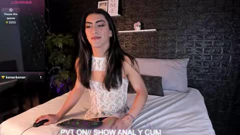 jacky_wolf1 online show from January 18, 4:11 pm